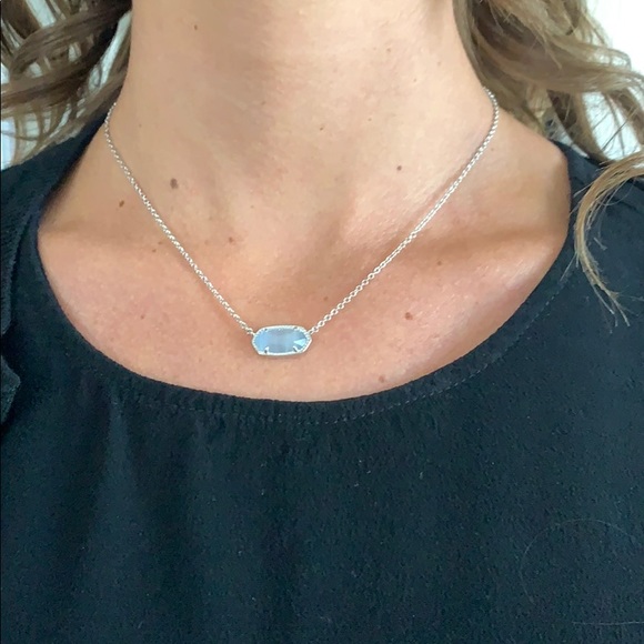 Elisa Silver Pendant Necklace 